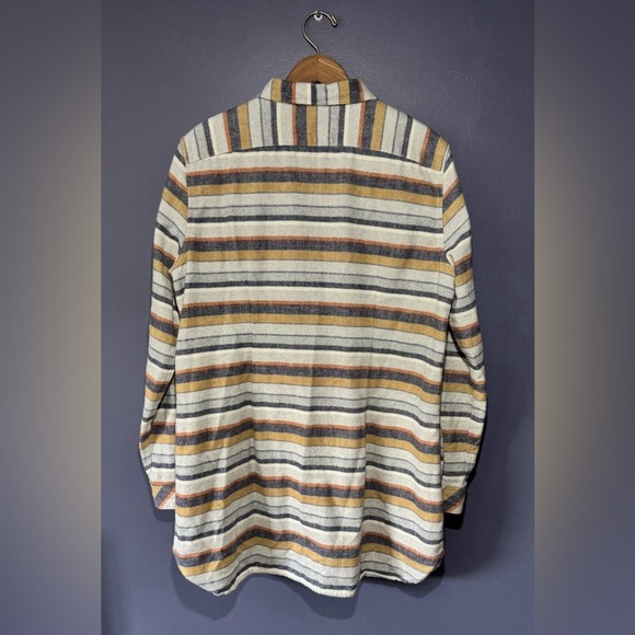 L.L. Bean Signature Series Aztec Archive Chamois Tunic Shirt w/ Pockets - Picture 4 of 16